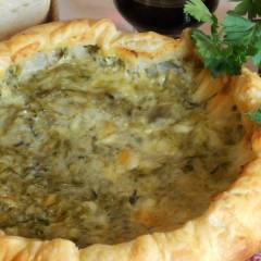 Torta salata con puntarelle e pecorino