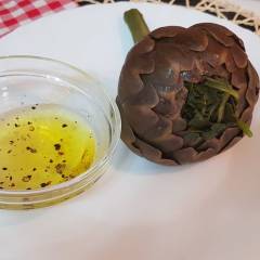 CARCIOFI BOLLITI ALLA NAPOLETANA