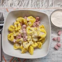 TORTELLINI PANNA E PROSCIUTTO