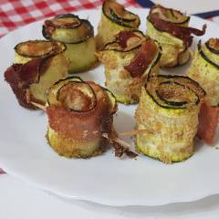 INVOLTINI DI ZUCCHINE IN FRIGGITRICE AD ARIA