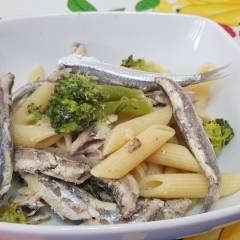 Pasta broccoli e alici