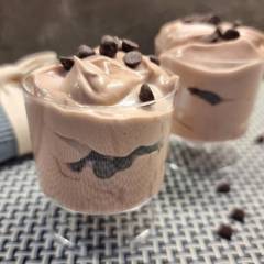 MOUSSE DI NUTELLA E YOGURT GRECO