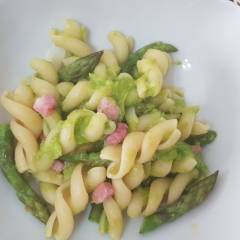 PASTA ASPARAGI E PANCETTA