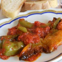 Friggitelli fritti al pomodoro
