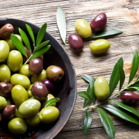 4 cucchiaiate di Olive verdi snocciolate e tagliate a rondelle