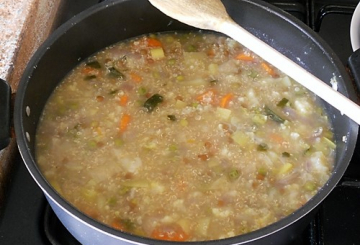 Minestrone con quinoa    preparazione 9