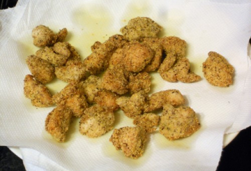 Bocconcini di pollo fritto con hummus   preparazione 5