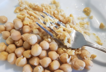 Pasta E Ceci In Scatola preparazione 3