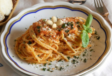 Spaghettoni con salsa di verdure  preparazione 6