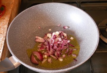 Calamarata risottata con polpo e semi di senape preparazione 0