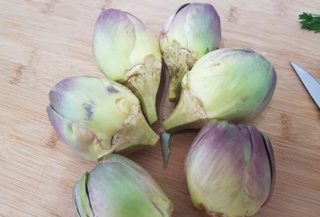 Carciofi In Padella preparazione 1