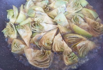 Carciofi In Padella preparazione 6