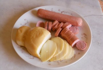 Sfogliata di wurstel preparazione 0