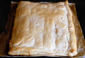 Sfogliata di wurstel preparazione 4