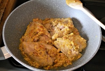 Sovracosce di pollo alla salsa di senape e semi  preparazione 3