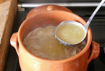 Gulasch di manzo e cipolle preparazione 5