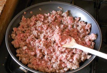 Lasagne alla luganega e fiordilatte preparazione 0