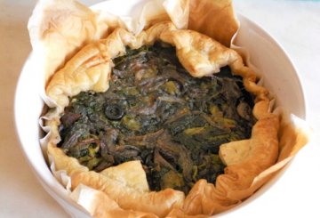 Torta rustica alle cime di rapa e cipolle rosse      preparazione 6