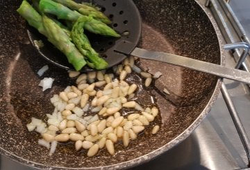 Spaghetti Con Asparagi preparazione 3