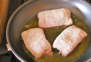 Involtini di manzo fritti e dorati preparazione 3