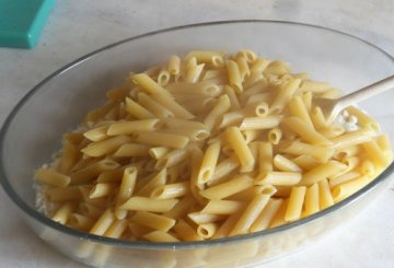 Penne in forno al parmigiano preparazione 1