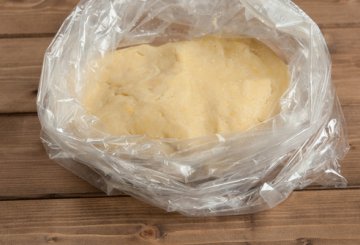 Crostata di zucca salata, una sfiziosa torta rustica preparazione 2