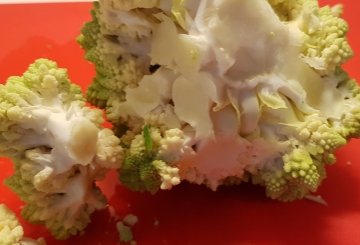 Pasta con broccolo romanesco e pancetta preparazione 2