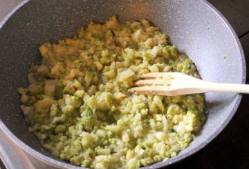 Gnocchi con cavolfiore e sfoglie di scalogno preparazione 1