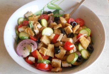 Insalata di verdure con cotolette di pollo preparazione 4