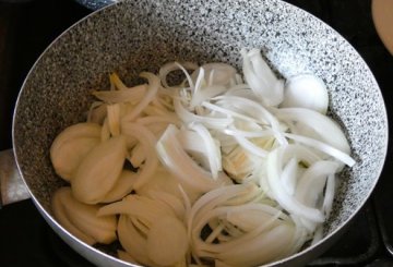 Baccalà alle cipolle preparazione 0