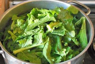 Pasta con cime di rapa e cipolla preparazione 0