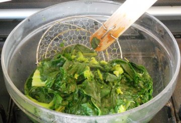 Pasta con cime di rapa e cipolla preparazione 1