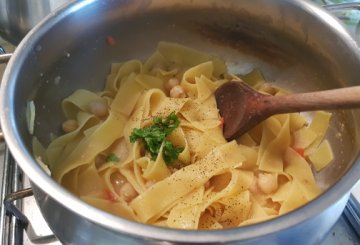 Pasta e ceci alla napoletana preparazione 5