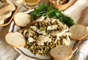 Straccetti di pollo con piselli preparazione 5