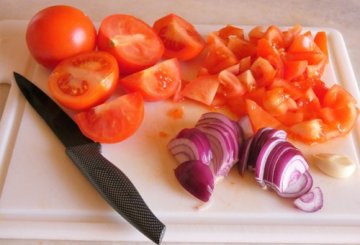 Crema di pomodoro fresco alla paprika preparazione 0