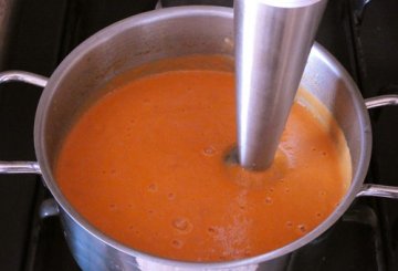Crema di pomodoro fresco alla paprika preparazione 6