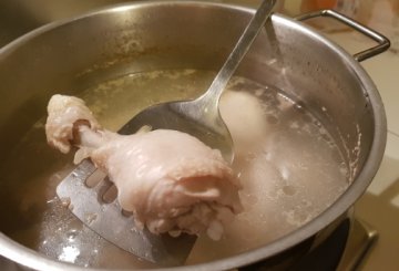 Fusi di pollo in padella preparazione 2