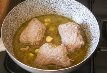 Involtini di manzo al pesto e pecorino preparazione 4