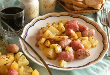 Salsiccia di vitello con patate al forno preparazione 6