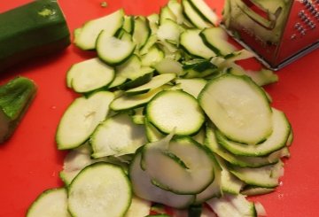 Frittata Di Zucchine preparazione 0