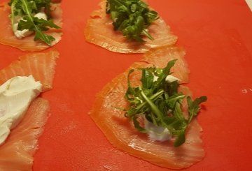 Involtini di salmone al sesamo preparazione 1