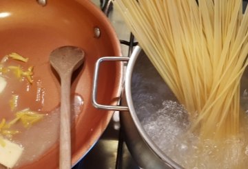 Spaghetti al limone preparazione 0