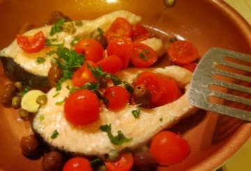 Salmone in padella con pomodorini preparazione 2