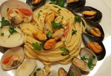 Spaghetti Ai Frutti Di Mare preparazione 9