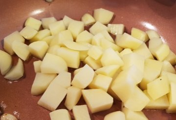 Patate in padella preparazione 5