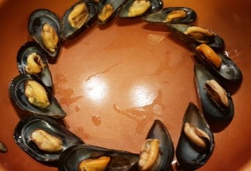 Cozze in padella preparazione 5