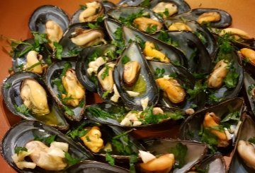 Cozze in padella preparazione 8