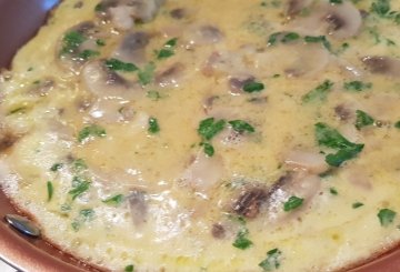 Frittata con funghi  preparazione 5