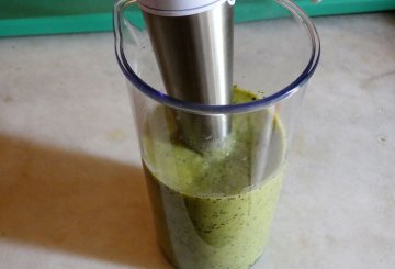 Salsa di zucchine allo yogurt e menta preparazione 5