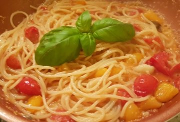 Spaghetti con pomodori colorati preparazione 7